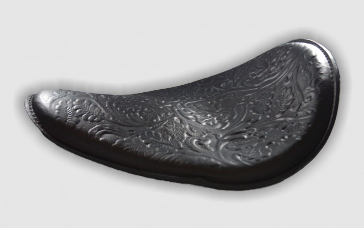 Solosattel schwarz mit Eichenblätter-Prägung